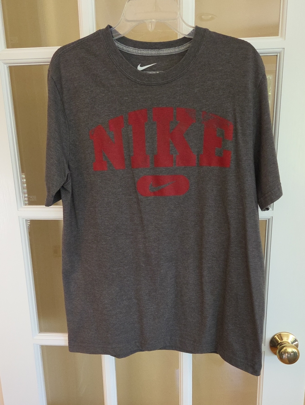 Nike Short Sleeve Crewneck Tee in Charcoal with Red Logo Size: L